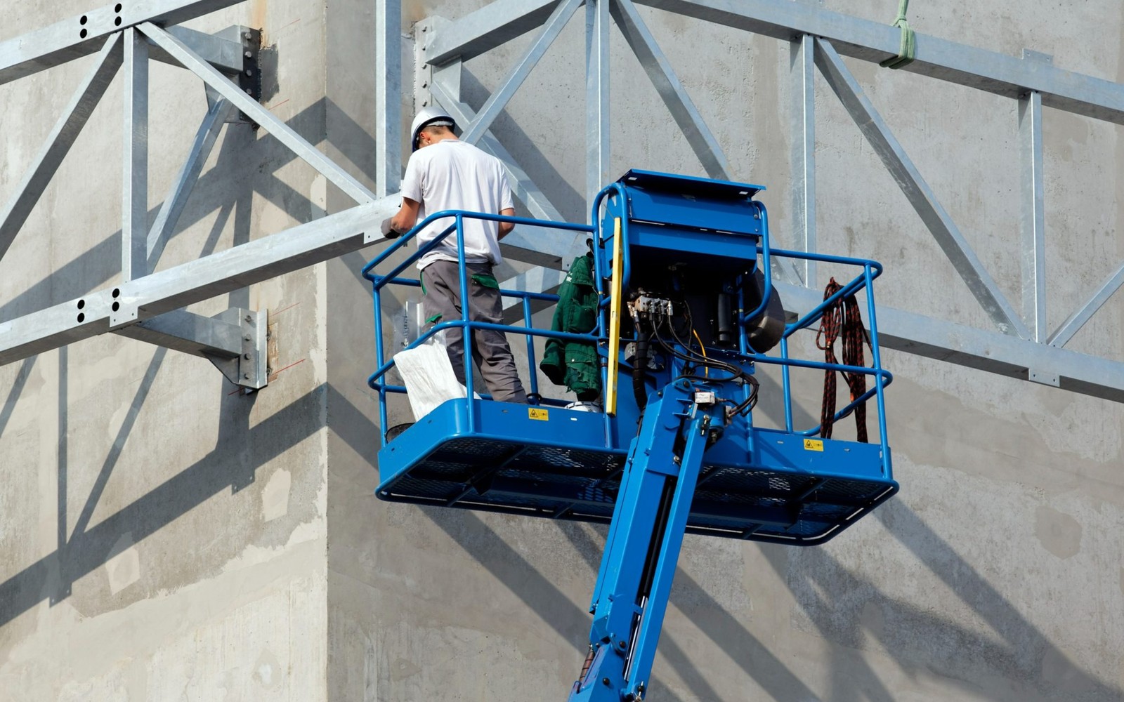 Startup / New-Business Scissor Lift Financing