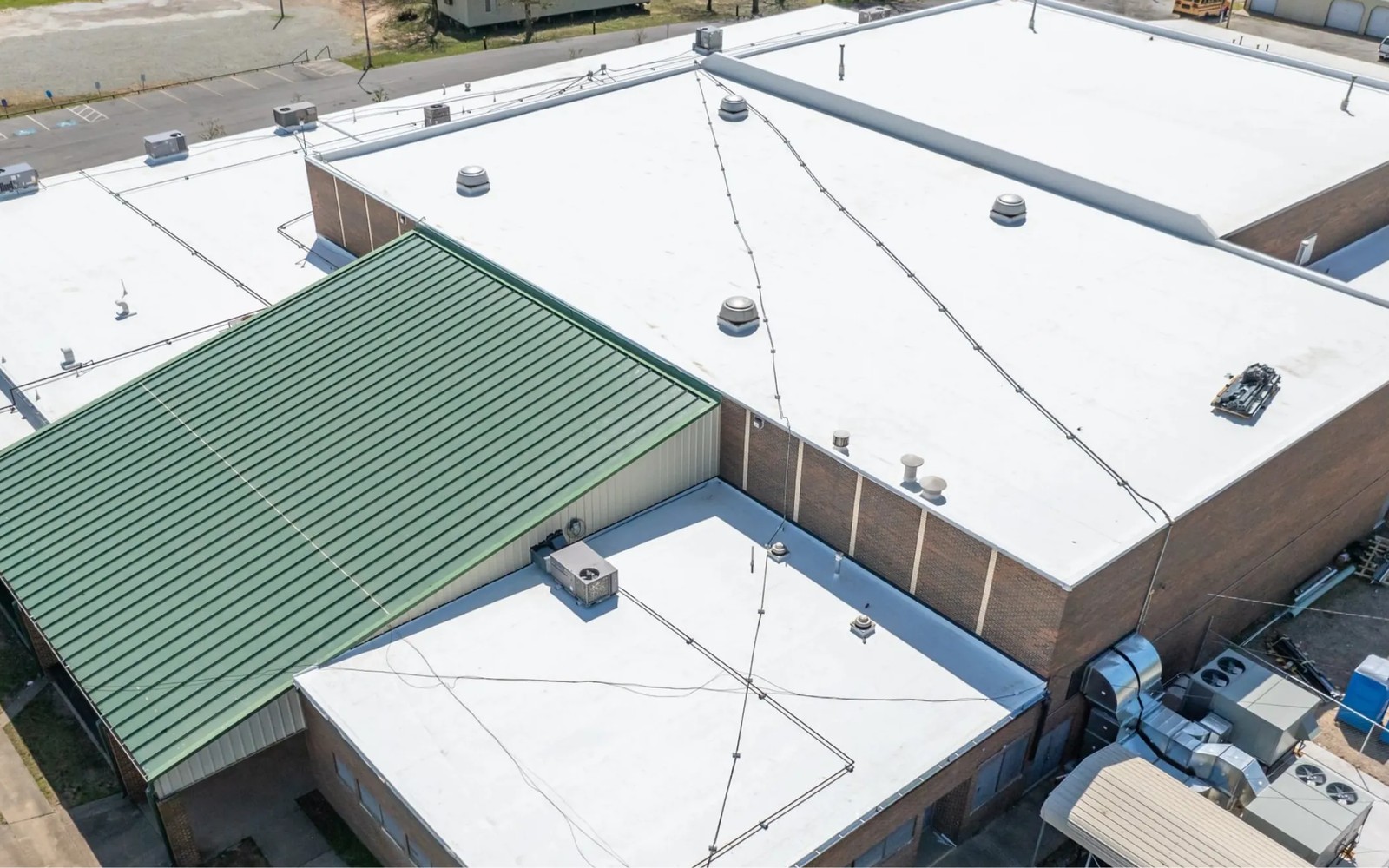 Roofing & Solar Contractors