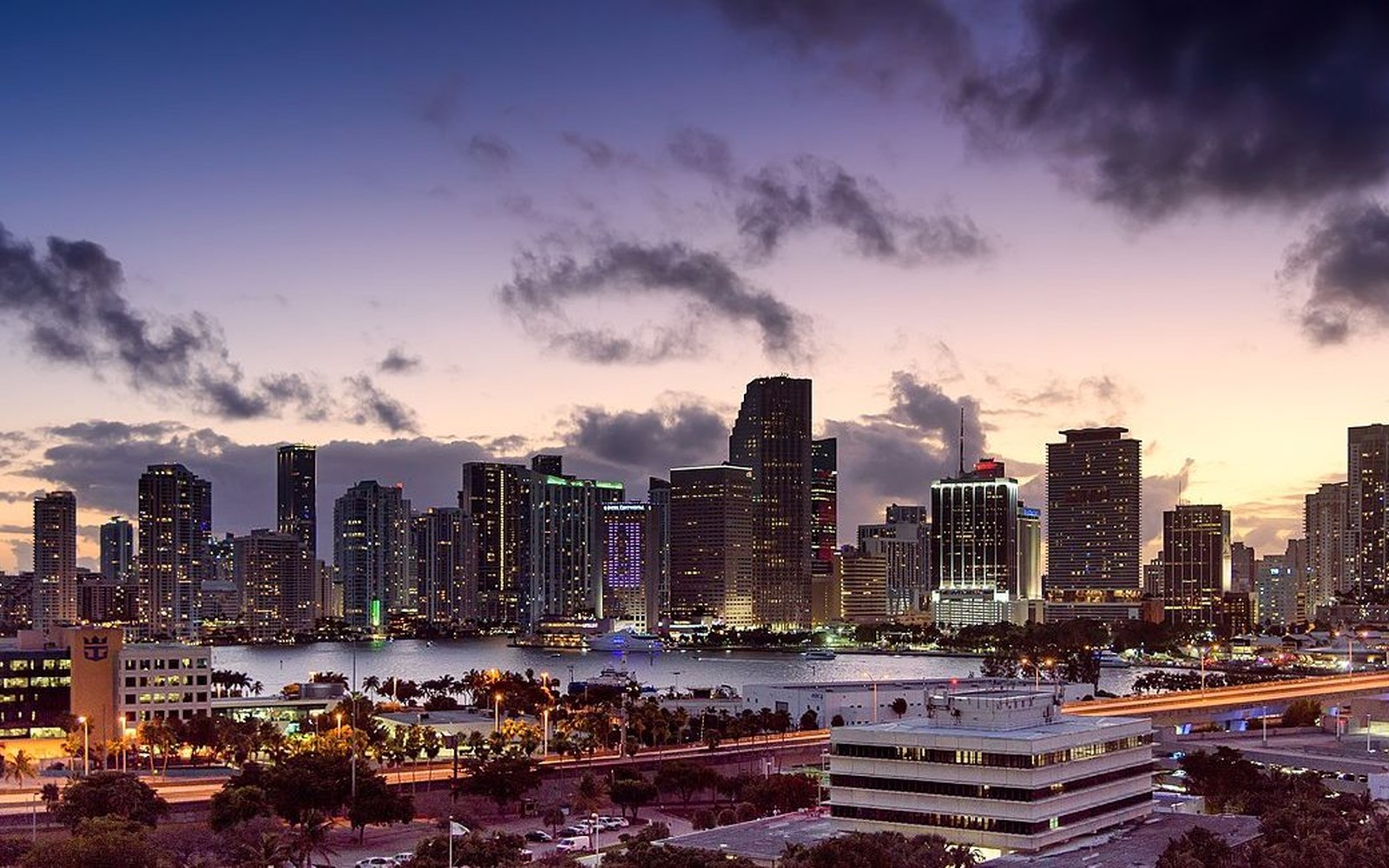 Scissor Lift Financing in Miami, FL